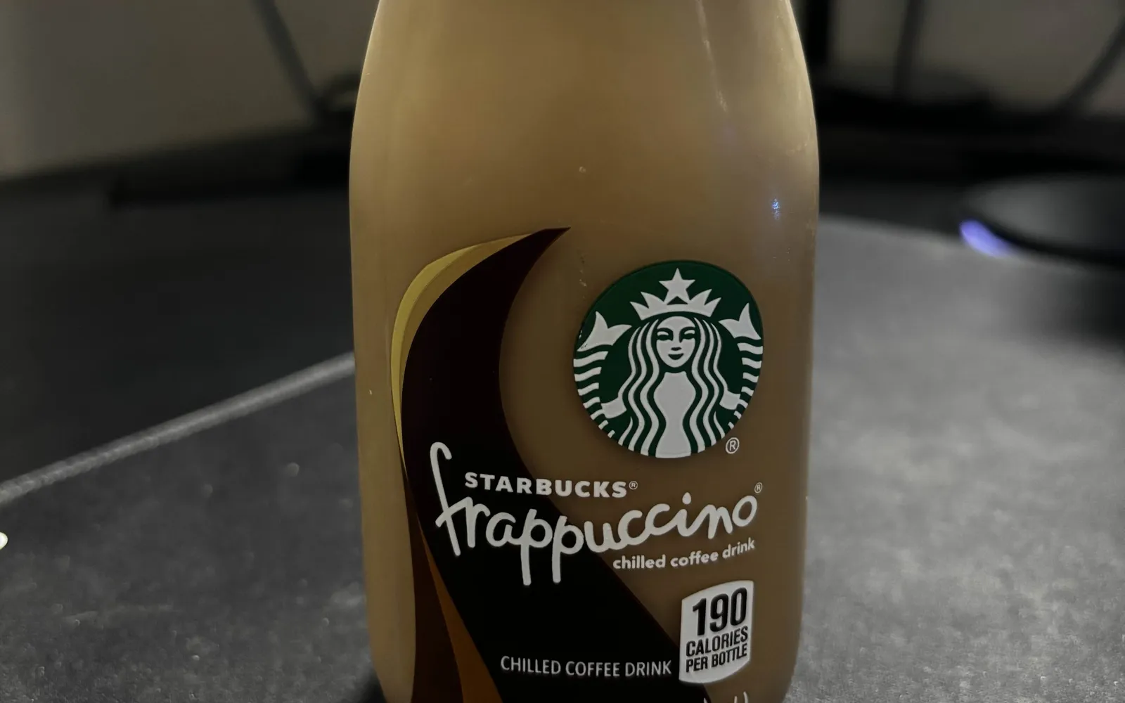 Flasche Starbucks Frappuccino Mocha, ein gekühltes Kaffeegetränk aus dem Handel